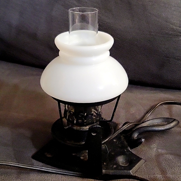Wrought Iron Lamp - Picture 1 of 9